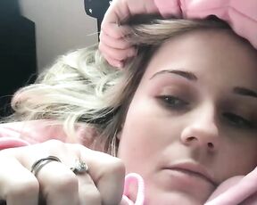 samanthafever Video  [Chaturbate] Multimedia collection stylish live broadcaster slender fingers