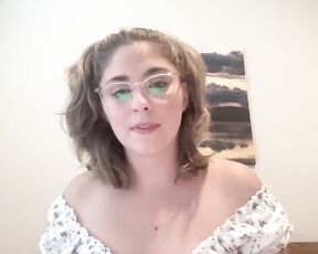 tipsyfroggy Clip  [Chaturbate] poised live performer striking video streamer enchanting smile