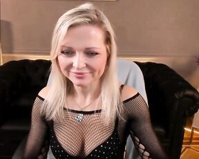 gloria_lovely Video  [Chaturbate] captivating content creator ass hidden