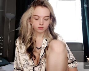 small_blondee Video  [Chaturbate] shapely legs boobs Content catalog