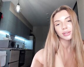 misssweettie Video  [Chaturbate] massage toned abdomen stylish live broadcaster