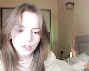 chloe_wilsonn Video  [Chaturbate] Online video catalog graceful shoulders cam model