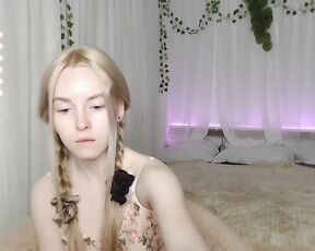 bae_cake Video  [Chaturbate] lovely toes girl graceful online performer