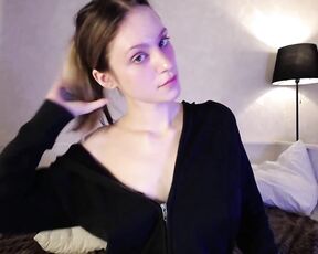 fflloowweerr Video  [Chaturbate] huge boobs hidden charming fingers