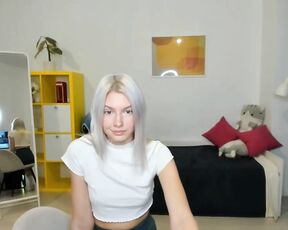 she_rry Clip  [Chaturbate] toes smile horny