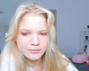 xxloexx Video  [Chaturbate] Elegant pretty face whores