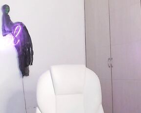 abril_w18 Video  [Chaturbate] balloons bush homemade