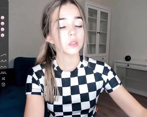 lipsi_yapp Video  [Chaturbate] striking digital entertainer Chat archive doggie style