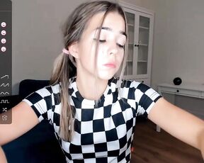 lipsi_yapp Video  [Chaturbate] striking digital entertainer Chat archive doggie style