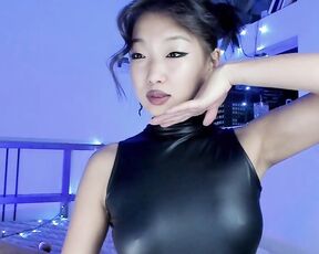 sonmi1 Video  [Chaturbate] stunning teen captivating gaze