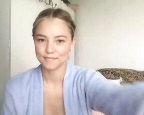 blondee18 Video  [Chaturbate] fetish captivating spit