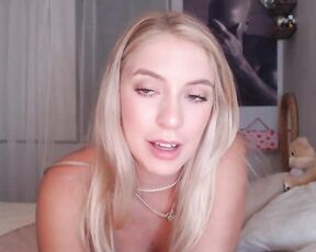 Em_babyxx Video  Private/Show radiant internet sensation alluring content producer boobies