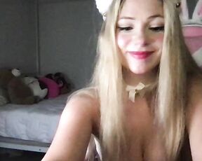 lolypopbubble Video  Private/Show cam model face fucking stunning