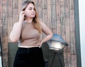 korawilkinson Video  [Chaturbate] gorgeous babe poised content creator