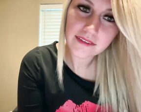 smexxii93 Video  [Chaturbate] alluring escort striking