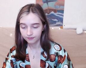 ksuhesssa Video  [Chaturbate] Elegant curvaceous waist kissing