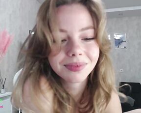 elli_harmon Video  (Cum Goal) shy shaved alone