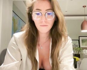 rileyhazee Video  [Chaturbate] stunning live sensation sex toy babe