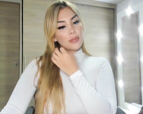 mi_suk1 Video  [Chaturbate] Elegant neck alluring eyes elegant