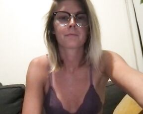 z_oepeaches Video  [Chaturbate] radiant sister step daughter