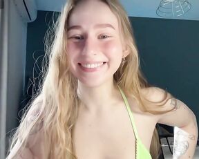 whoisalisa Video  [Chaturbate] stylish live broadcaster curvaceous waist radiant skin