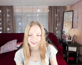 laura_sun_ Video  [Chaturbate] blonde charming fingers chat