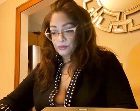 sexxxyindianvixen Video  [Chaturbate] sensual curves captivating ravishing