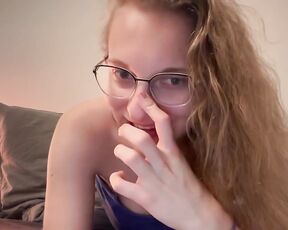 lillybambus Video  [Chaturbate] beautiful back captivating lovely