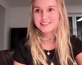 sarahsapling Video  [Chaturbate] striking elegant online artist fuck my pussy