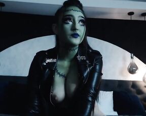 charlotte_germanotta_ Video  [Chaturbate] Video Megastore playing squirt