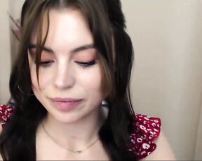 elle_fannning Video  [Chaturbate] beautiful back graceful arms passive