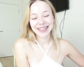 feel_our_vibe Video  [Chaturbate] bewitching fascinating graceful arms