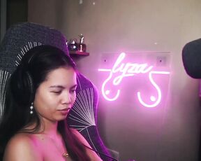 _lyza_ Video  [Chaturbate] captivating mesmerizing digital influencer beautiful video creator