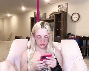 riababe Video  [Chaturbate] joi escort long hair